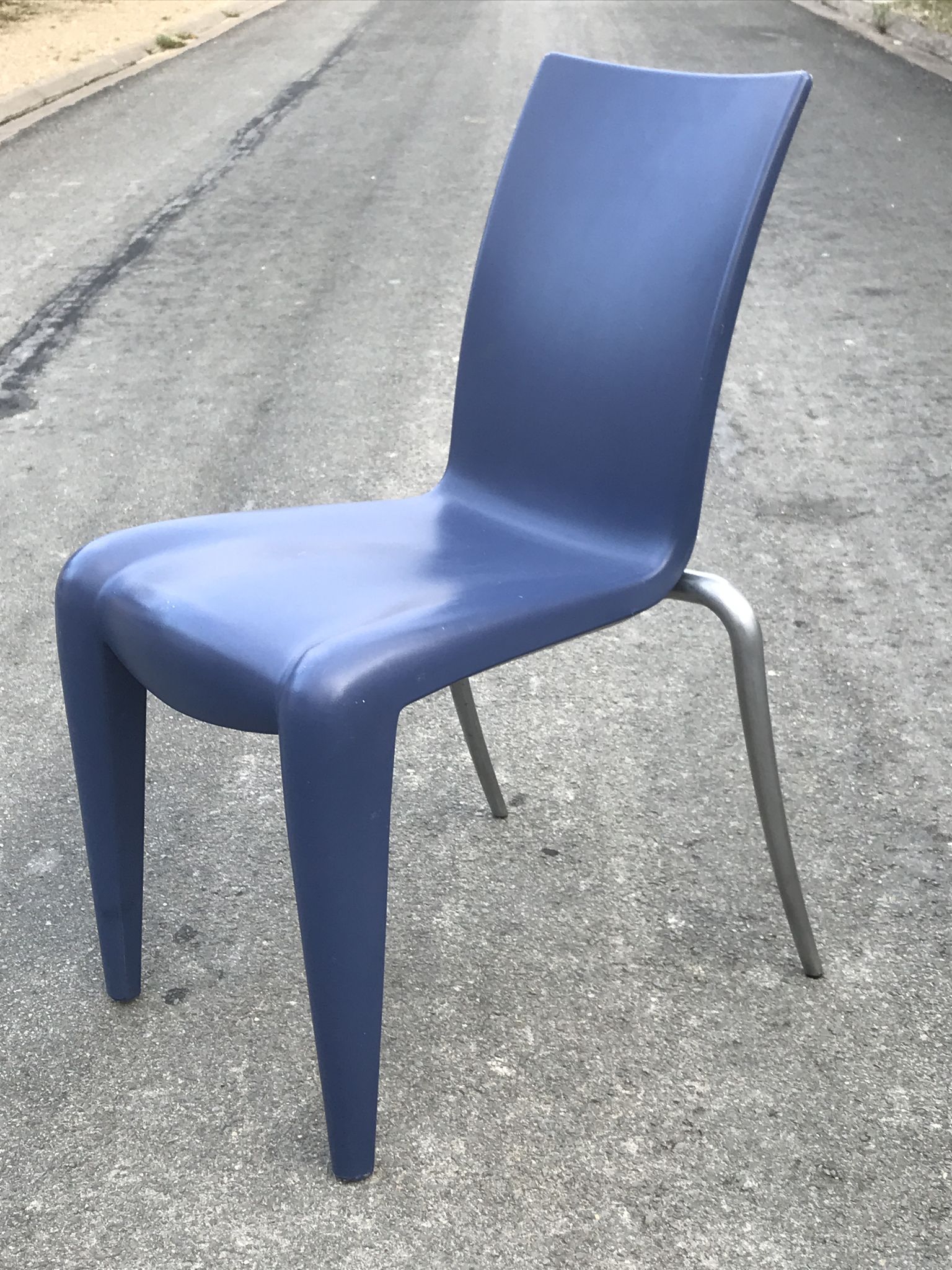 Chaise louis XX de Philippe starck 1990