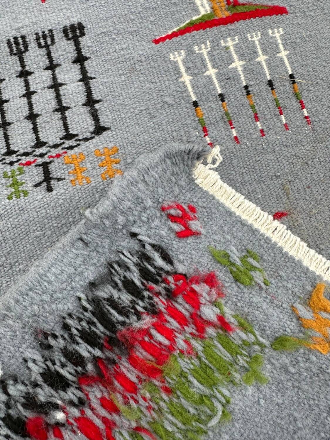 Handmade kilim rug