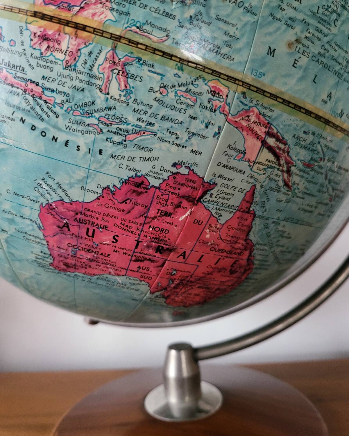 Earth globe scan stereo globe relief