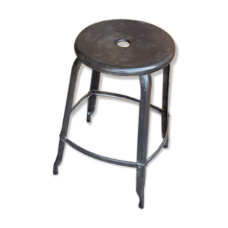 Nicolle stool