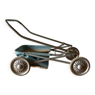 Vintage foldable doll stroller