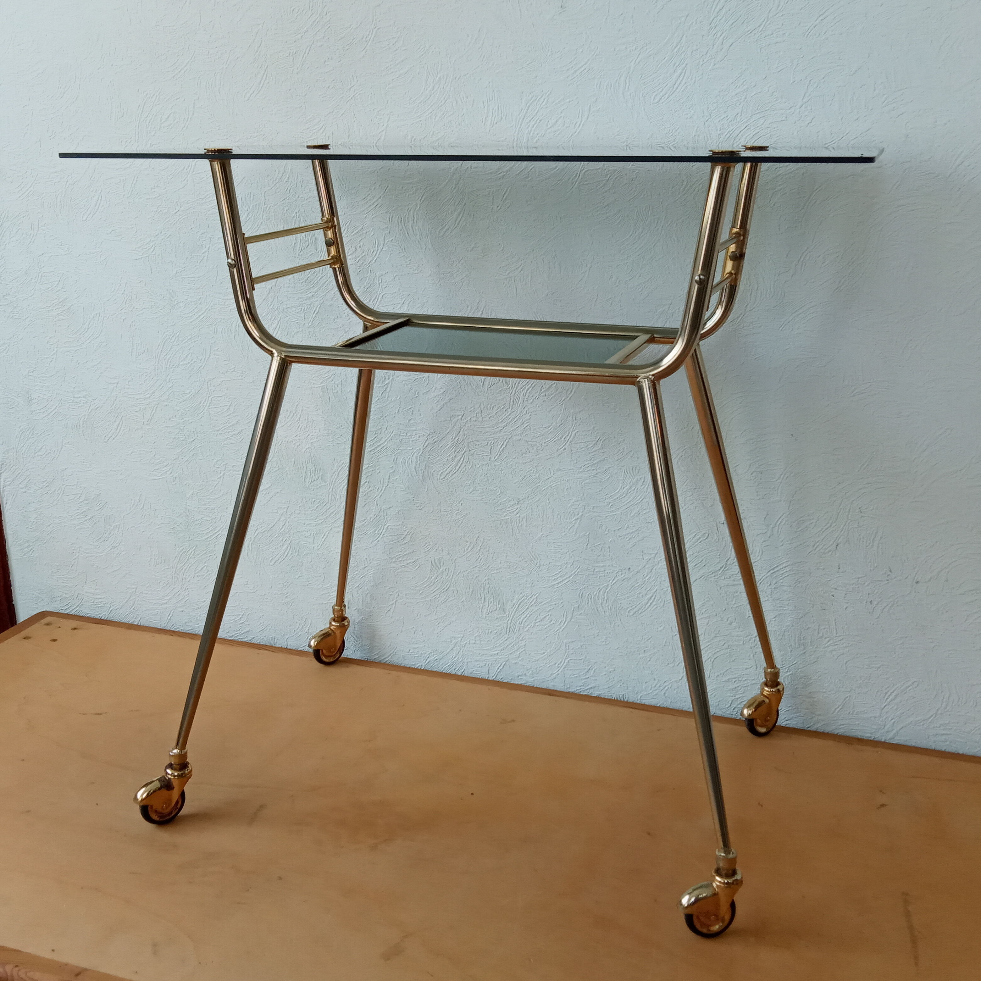 Vintage glass rolling dessert