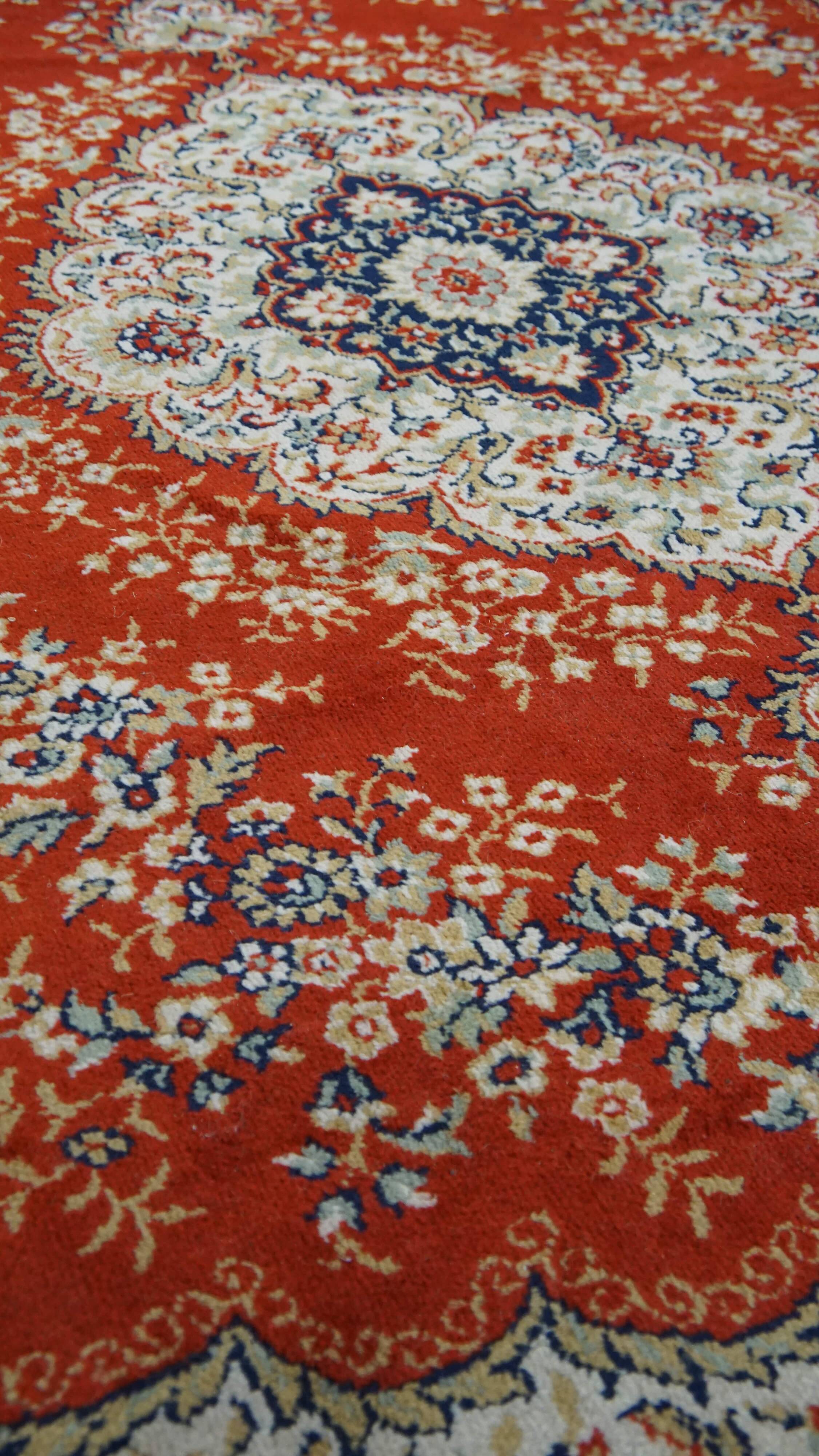 Vintage oriental rug in predominantly red/beige tones with a stunning pattern, 236x170 cm