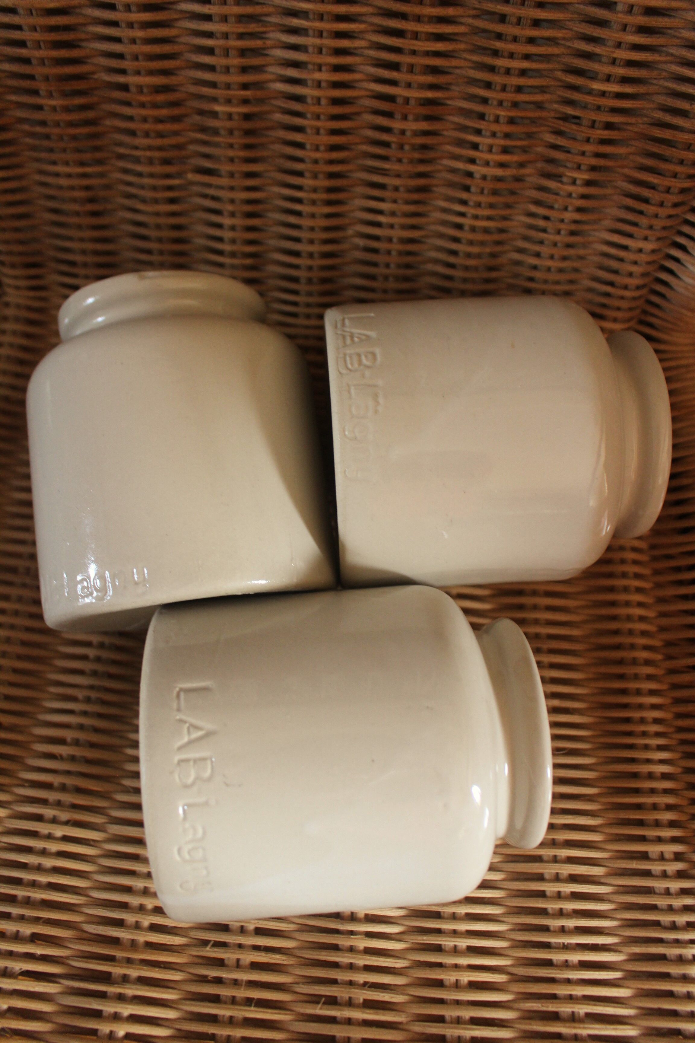 Lot 3 Pots Vernified Sandstone Lab Lagny