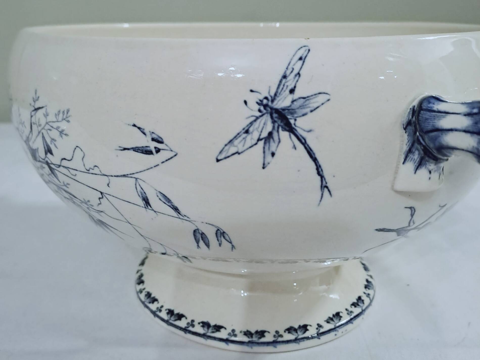 Soupière Sarreguemines modèle "Carmen"