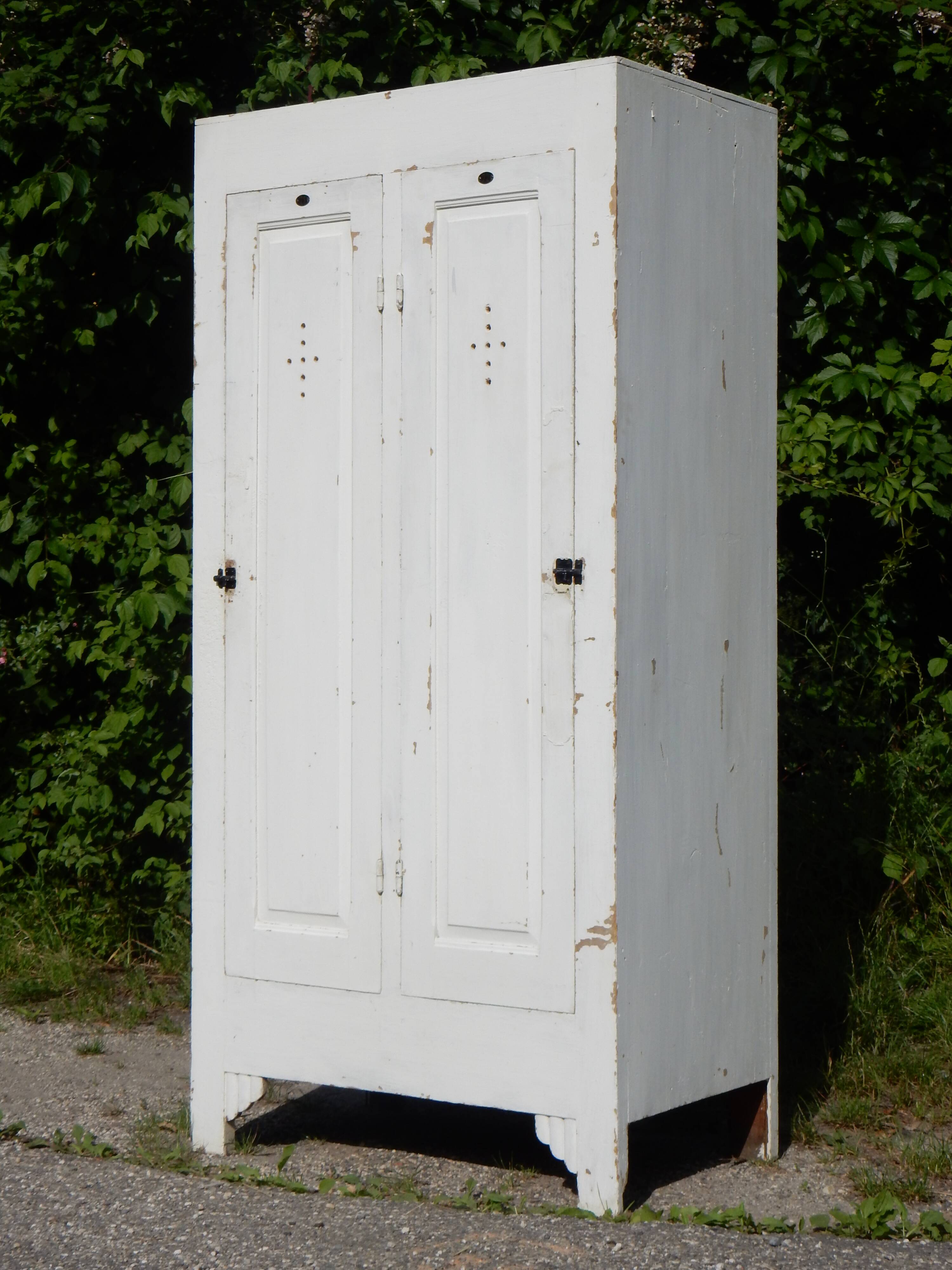 Ancienne armoire parisienne - Vestiaire style art déco industriel