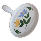 Ceramic pottery from the marsh with floral pattern