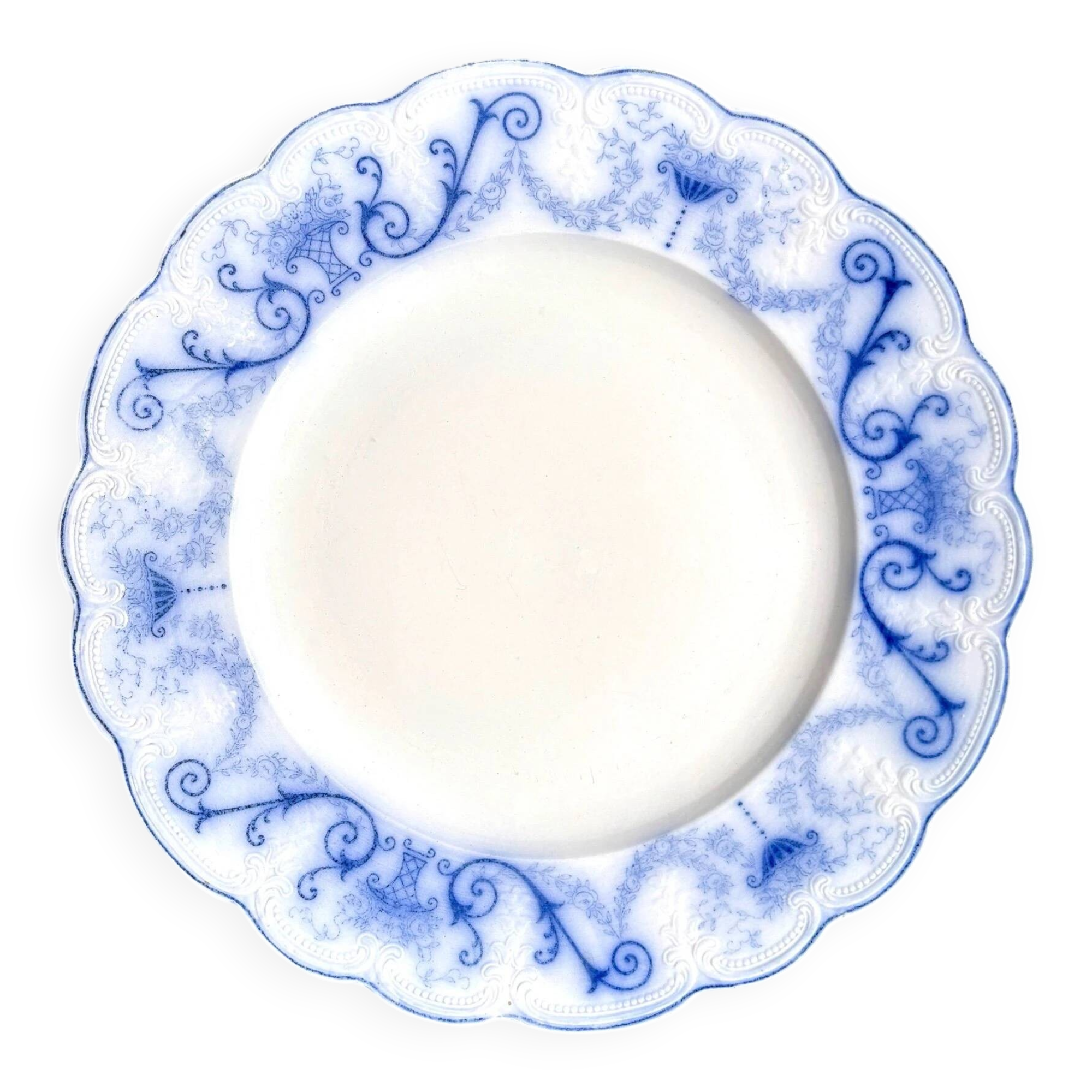 Sarreguemines round dish in blue earthenware, "Basket" service