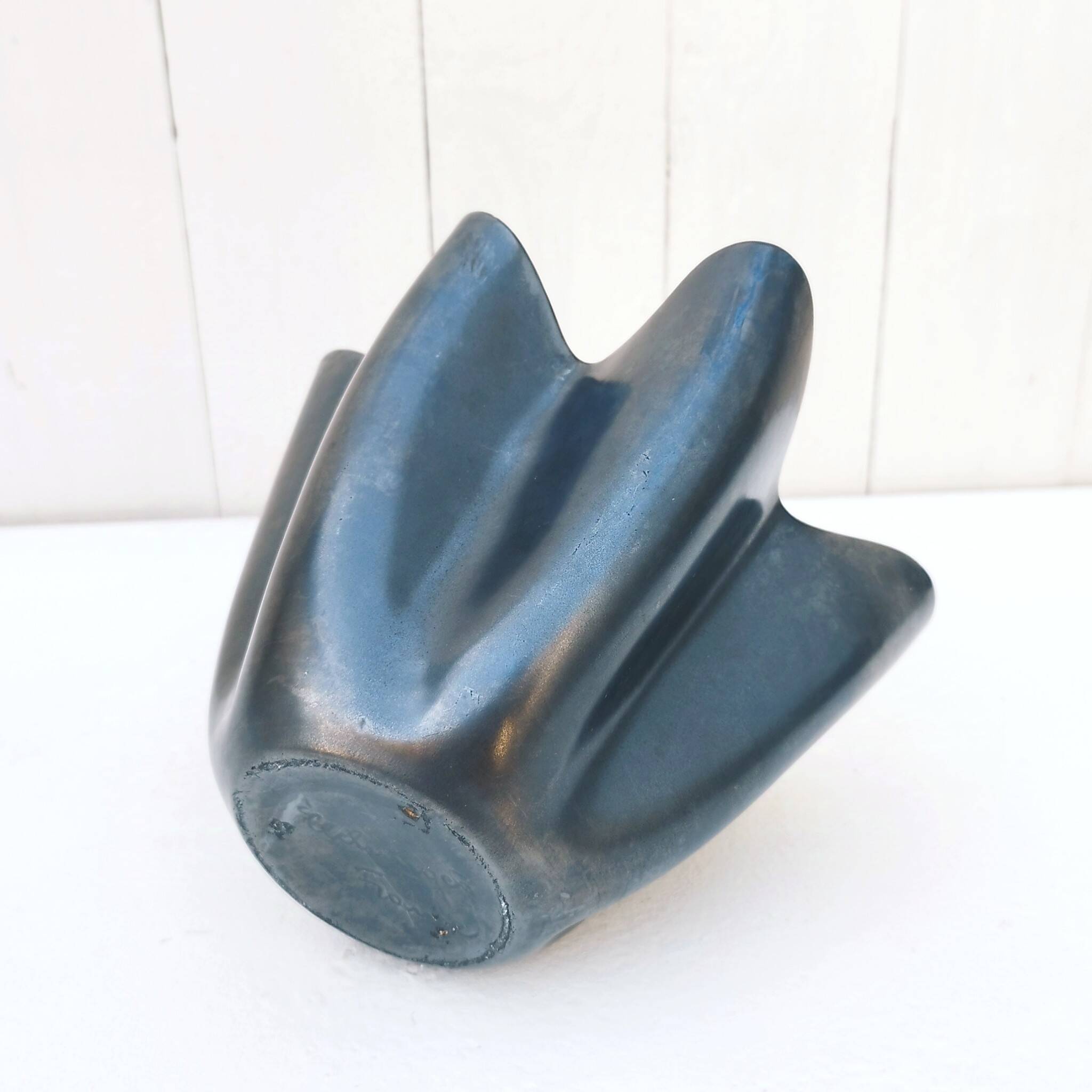 Elchinger Vintage Ceramic Handkerchief Vase
