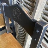 2 chaises de bar en bois