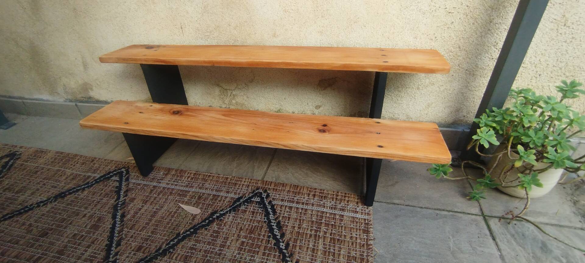 Étagère en escalier
