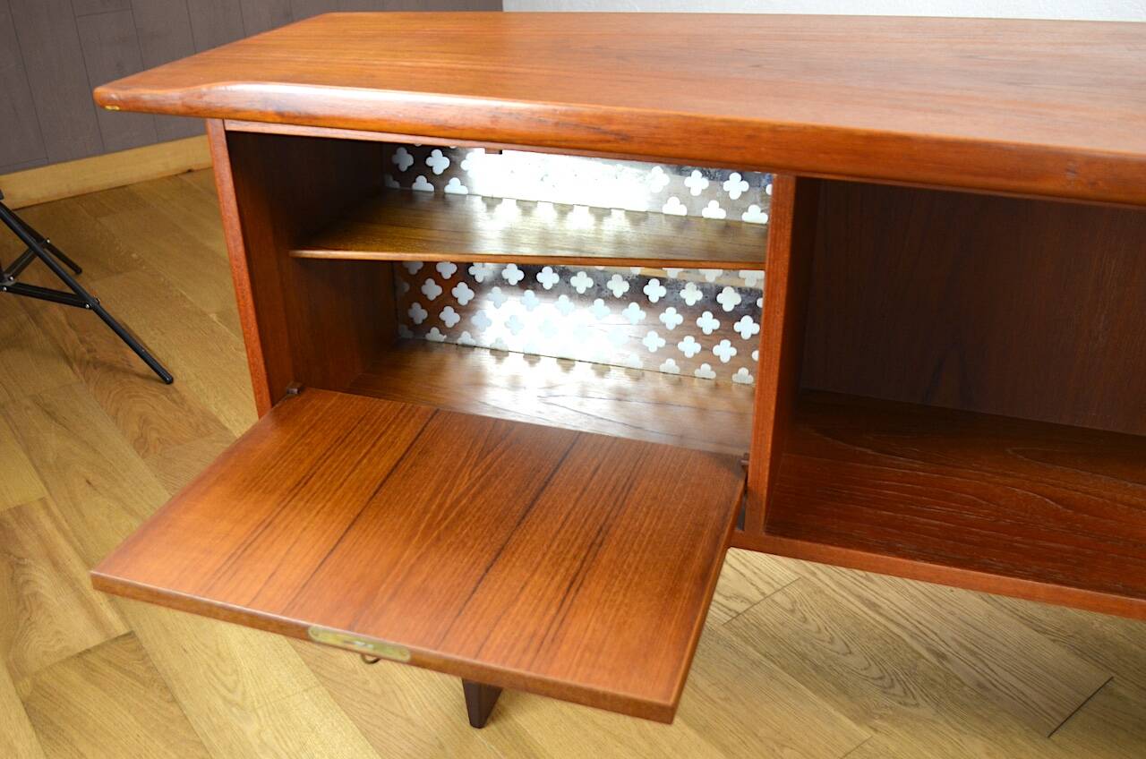 Boomerang desk by Peter Lovig Nielsen 1950/1960