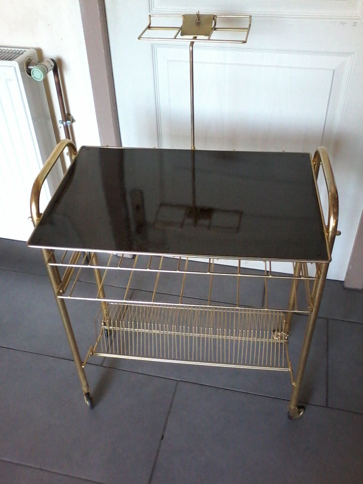 Vintage vinyl range table