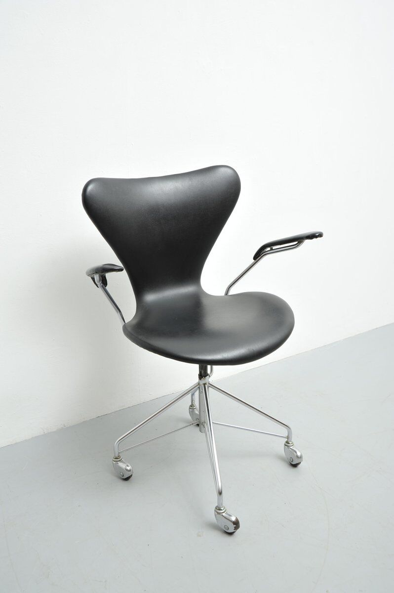 Swivel model 3217 desk chair by Arne Jacobsen for Fritz Hansen, 1950s