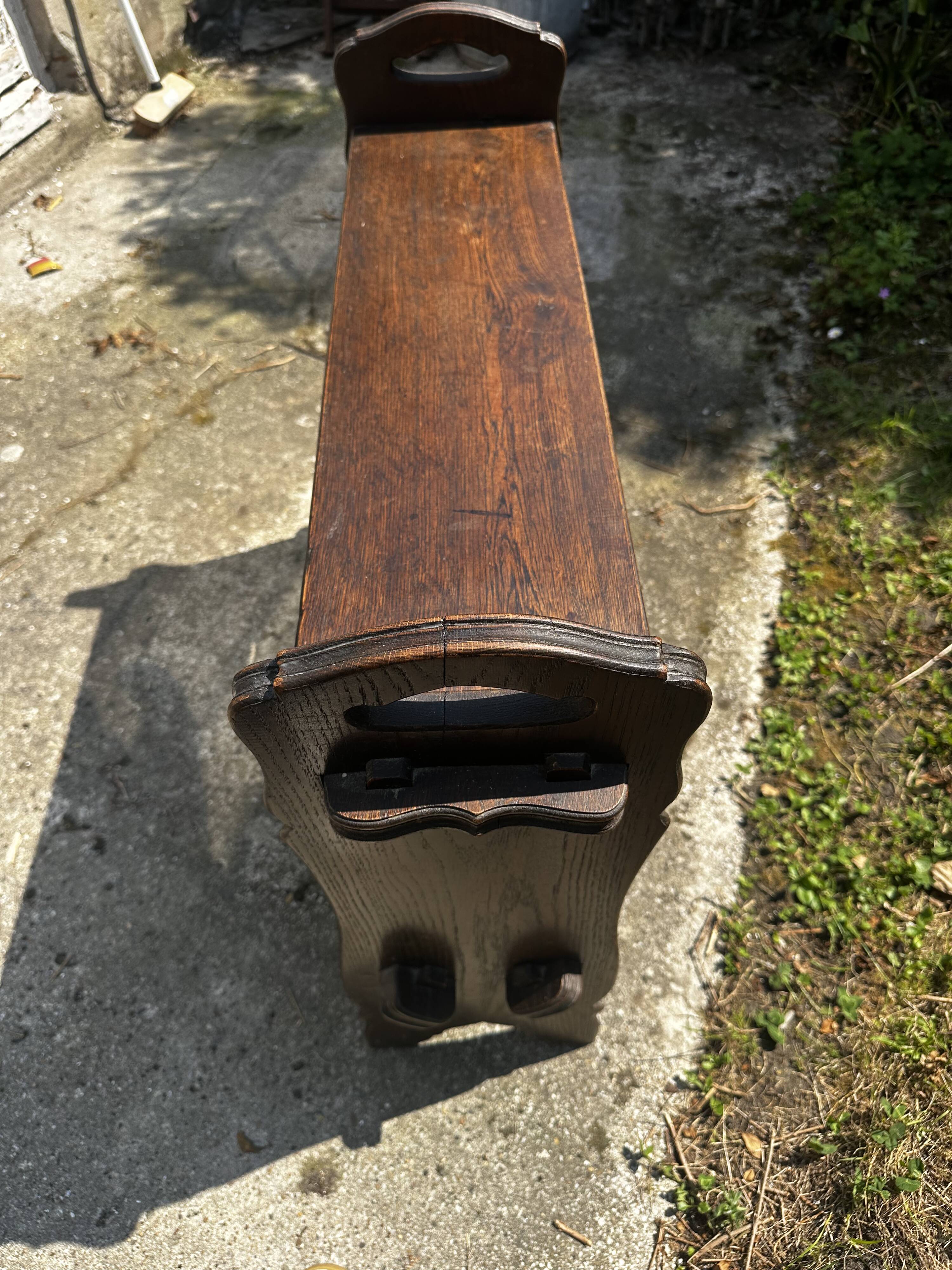 Petit porte-revues / meuble d’appoint en chêne foncé fin 19 e siècle