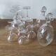 Coupes de champagne en verre ciselé et carafes