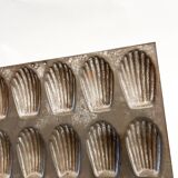 Moule à madeleines ancien décoratif