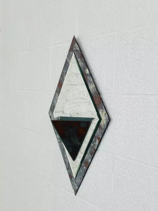 Miroir Art Deco années 40 forme losange avec cache pot intégré