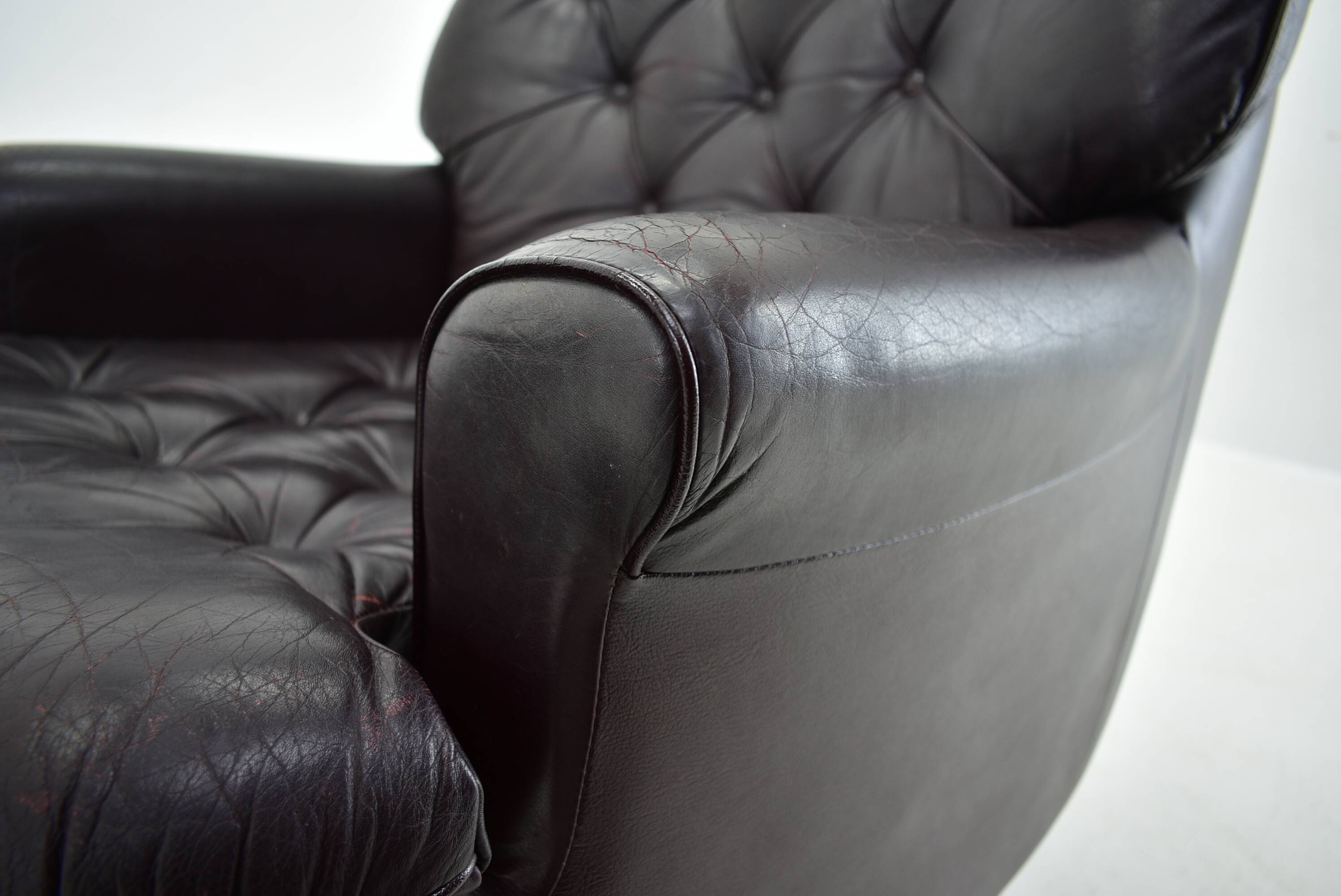 Design, Scandinavian, leather armchairs by Peem, 1970s, Finland