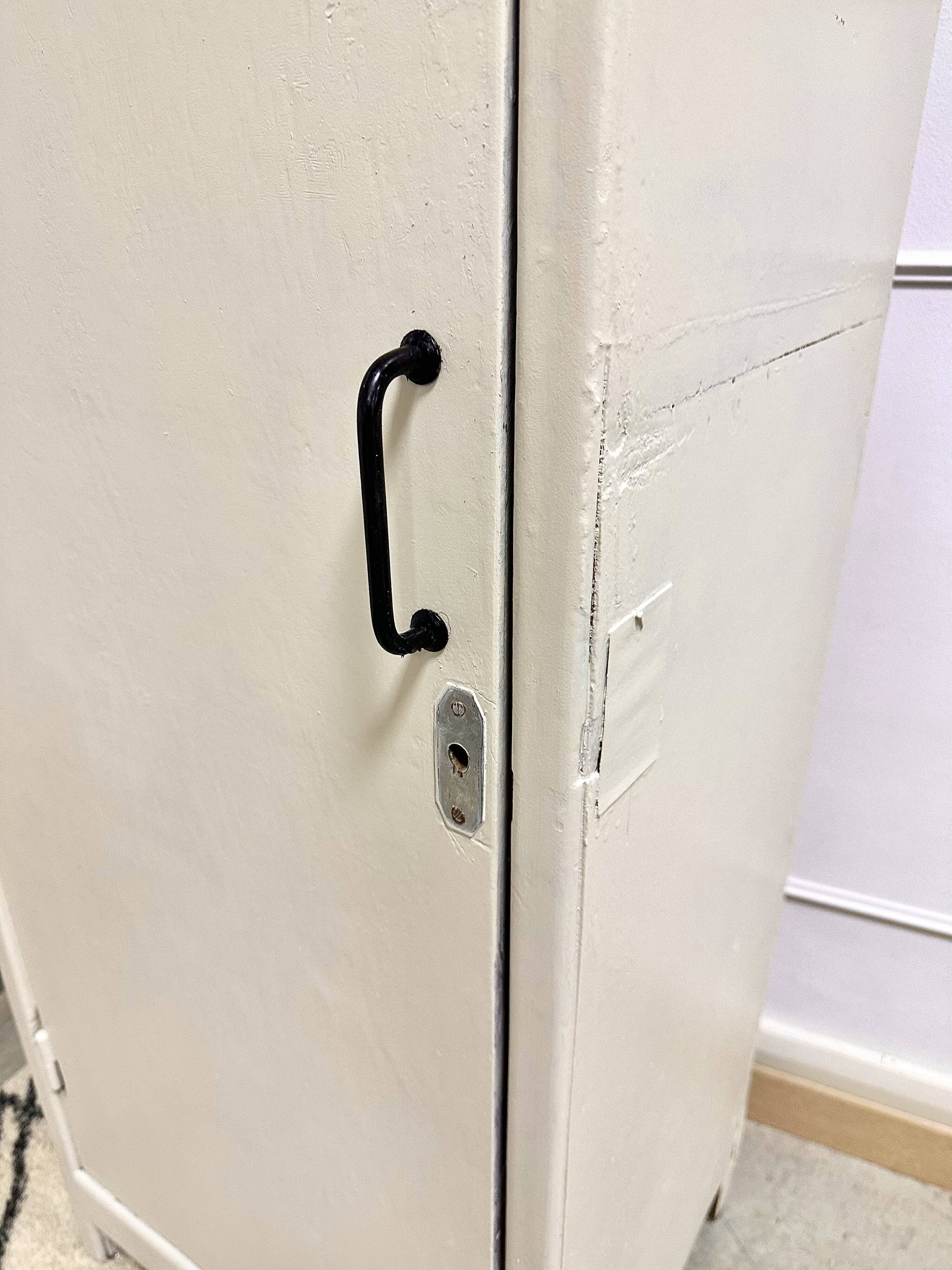 Parisian wardrobe in linen wood