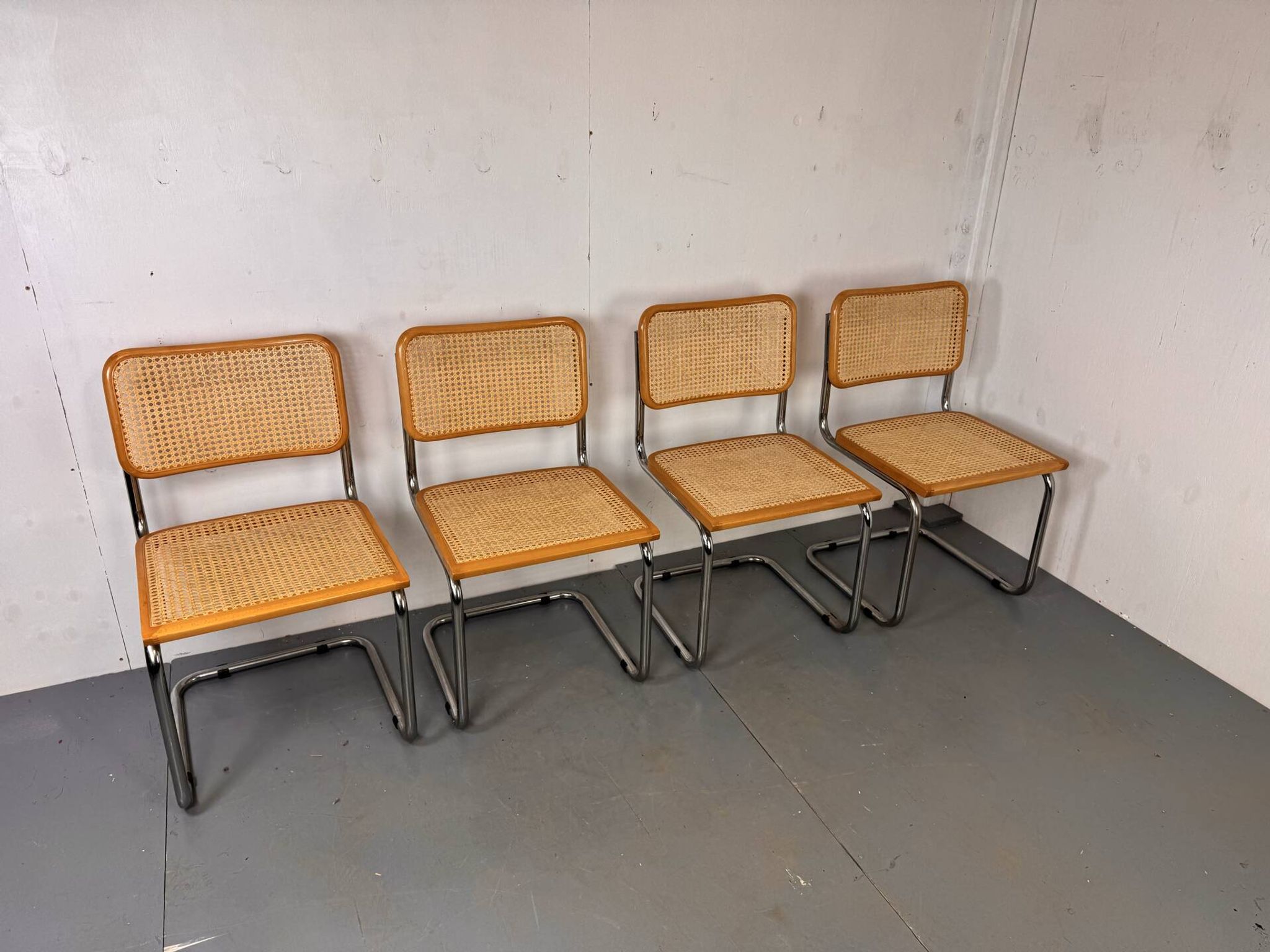 Ensemble de 4 chaises de salle à manger vintage Cesca S32 par Marcel Breuer, années 1990.