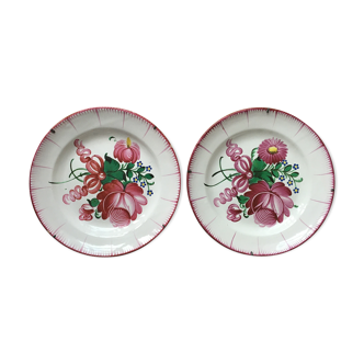 Pair of decorative plates "Bouquet" in old earthenware