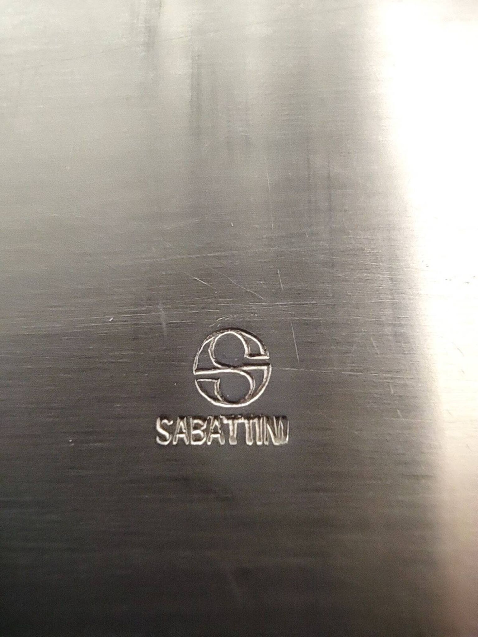 Plat à chevreuil en métal argenté avec cocotte en verre Pyrex de Sabattini, Italie