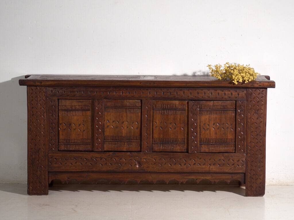 Antique carved pine wood buffet – Xinjiang, circa 1900