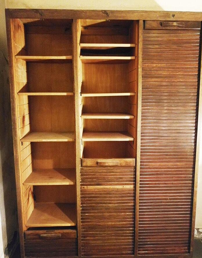 Meuble classeur à triple rideau vintage en bois