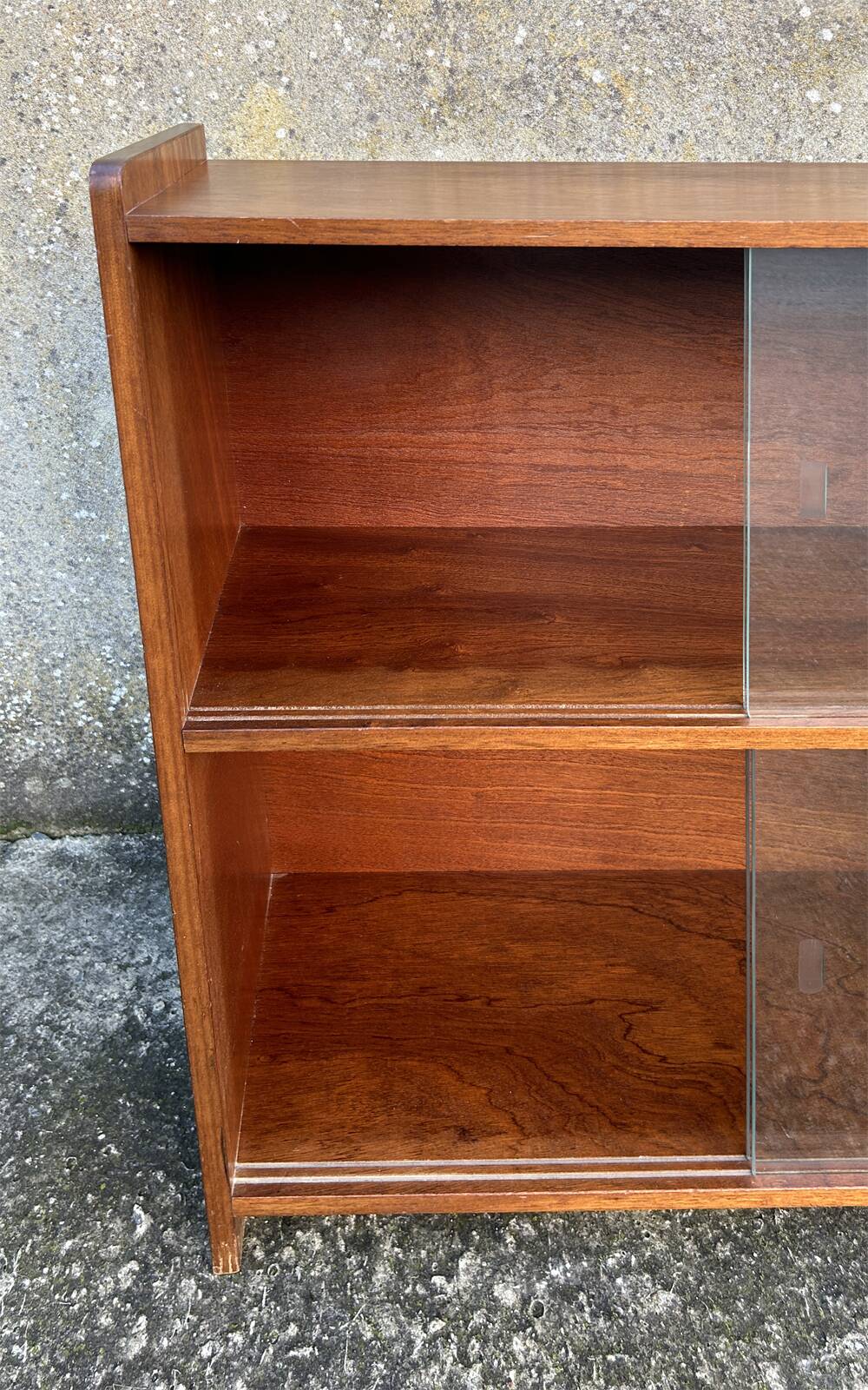 Glass bookcase, glass floor shelves by FD Rozaffy, 1960s