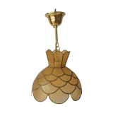 Mother-of-pearl and brass suspension