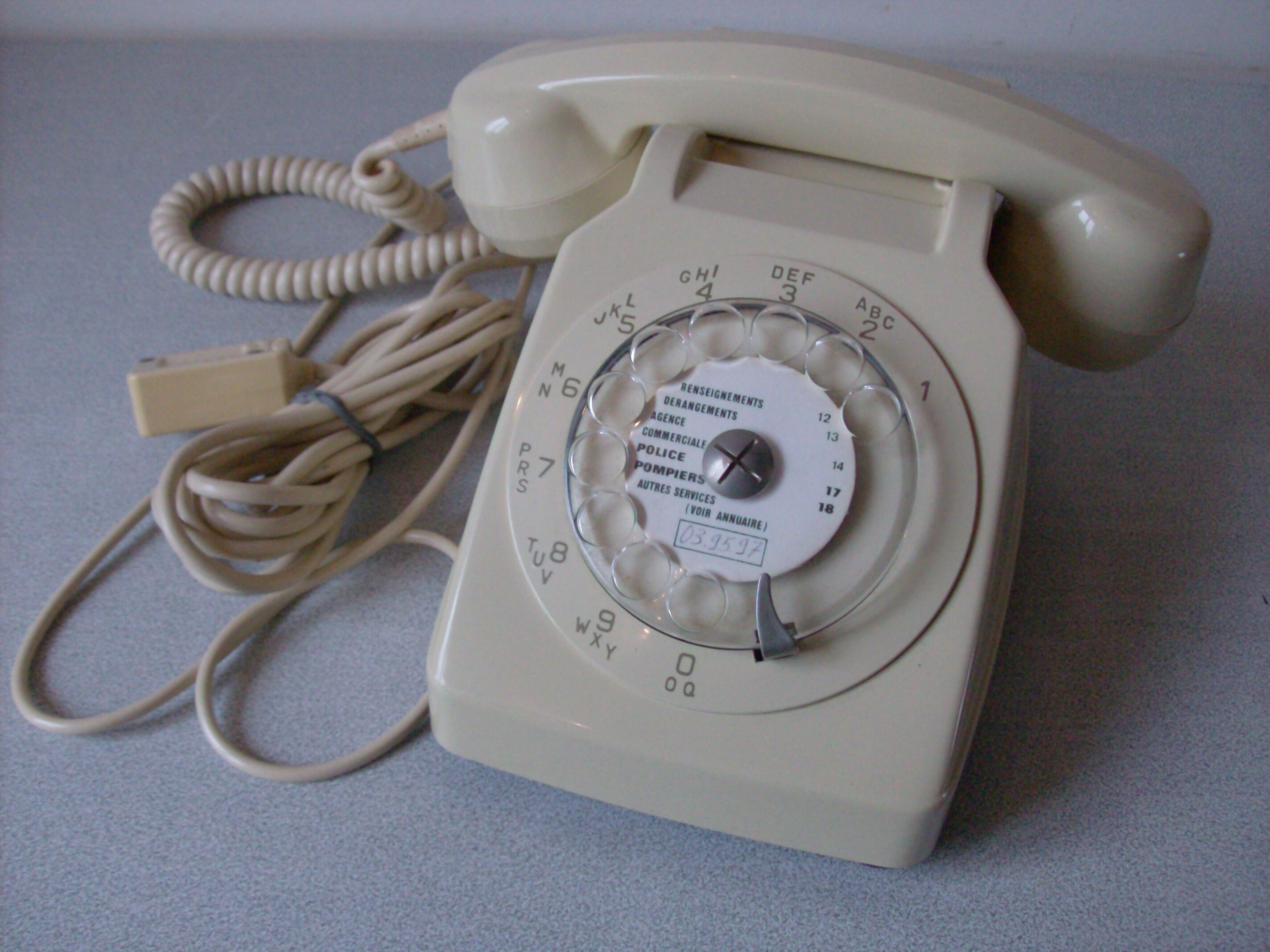 Old phone SO.CO.TEL 63 from 1982 ivory model with dial