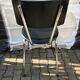 Chaise et son tabouret métal chromé skai noir années 70