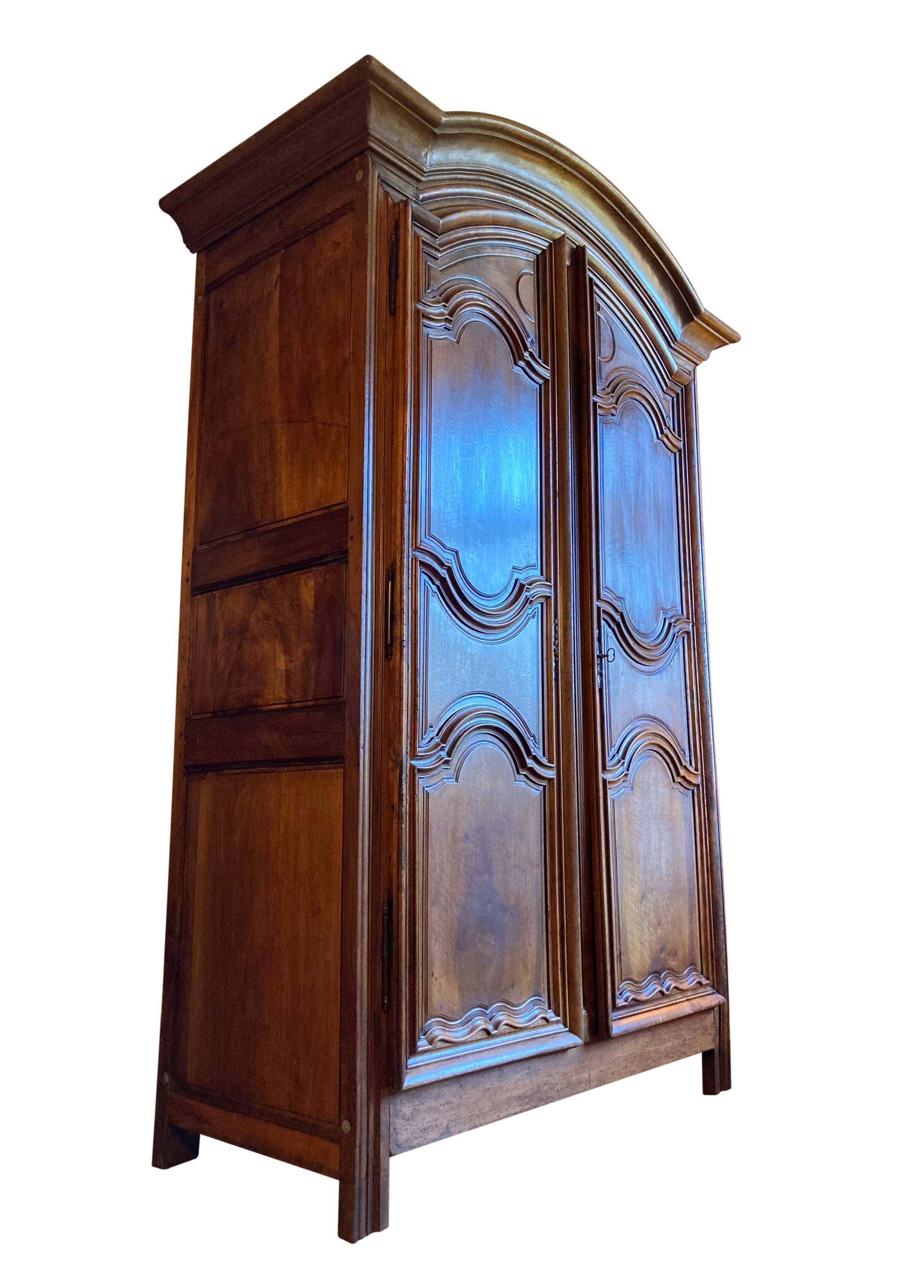 Versailles wardrobe in walnut, 18th century