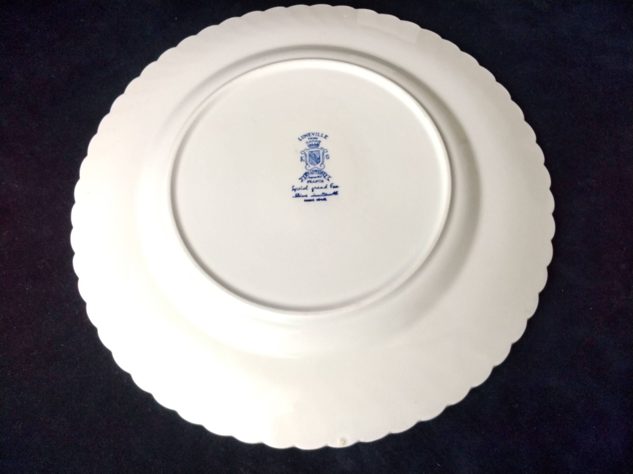 Plat de service plat ou plat à gateaux en Lunéville KG Spécial Grand Feu
