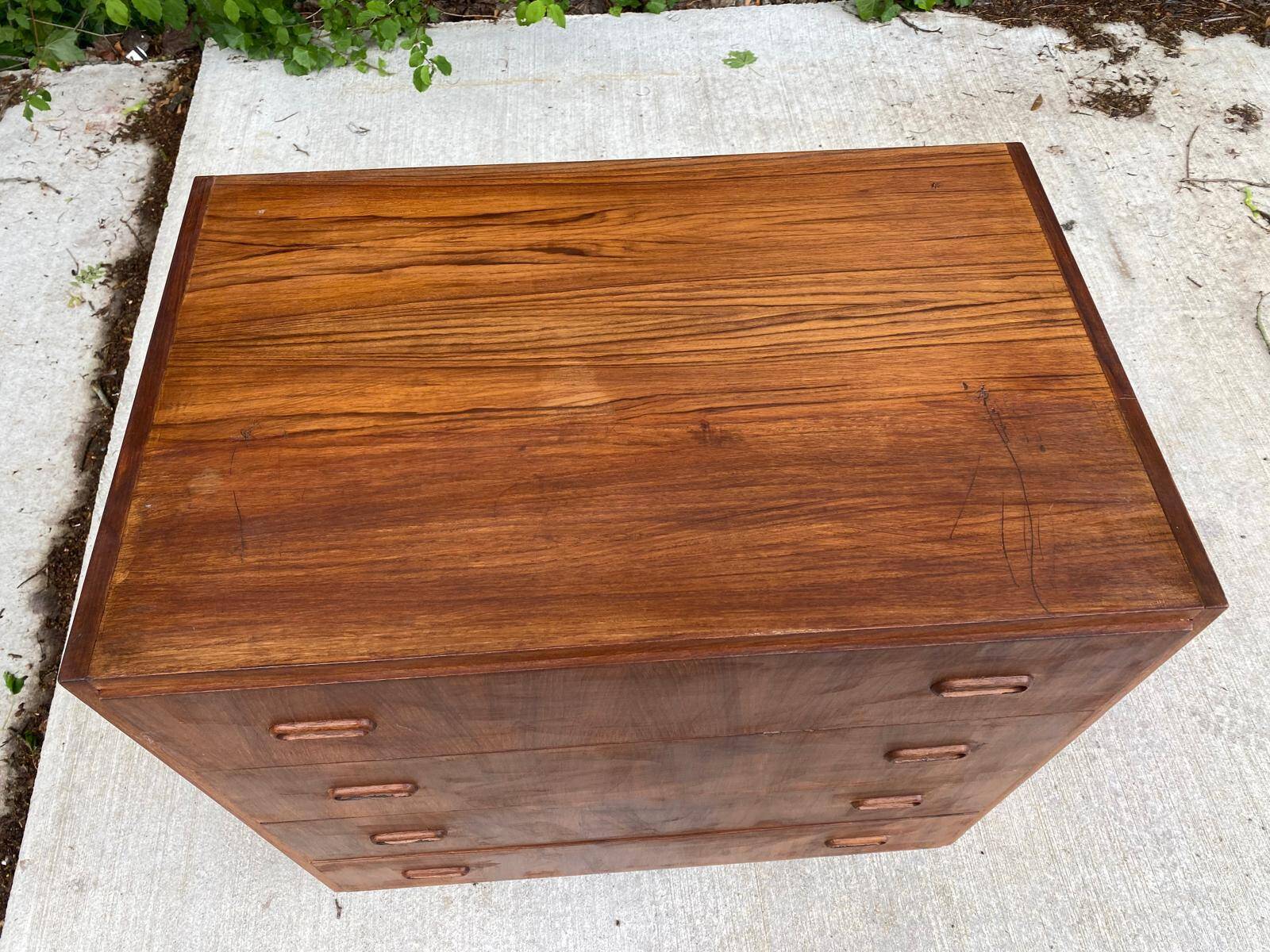 Commode scandinave vintage en teck