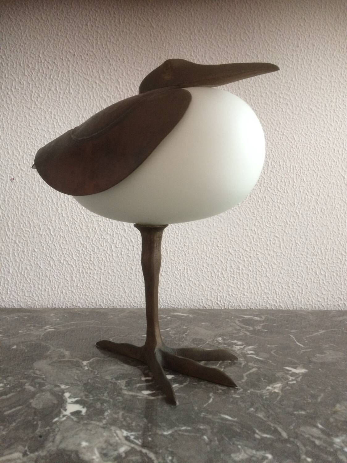 Table lamp