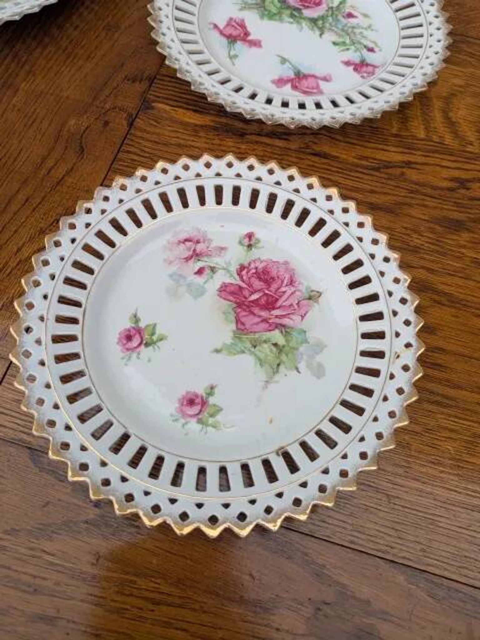 Dessert plates