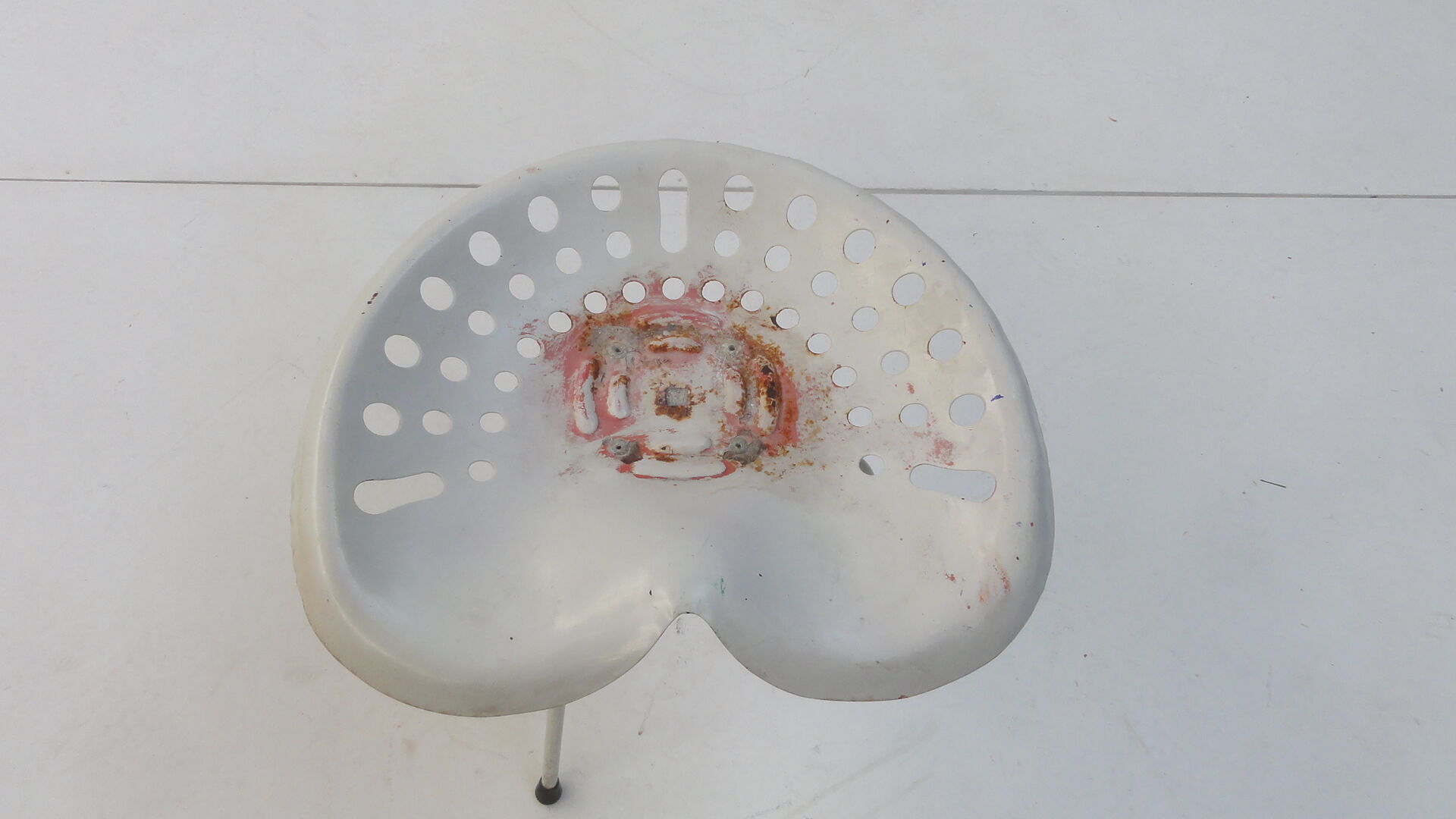 Tabouret assise de tracteur vintage industriel