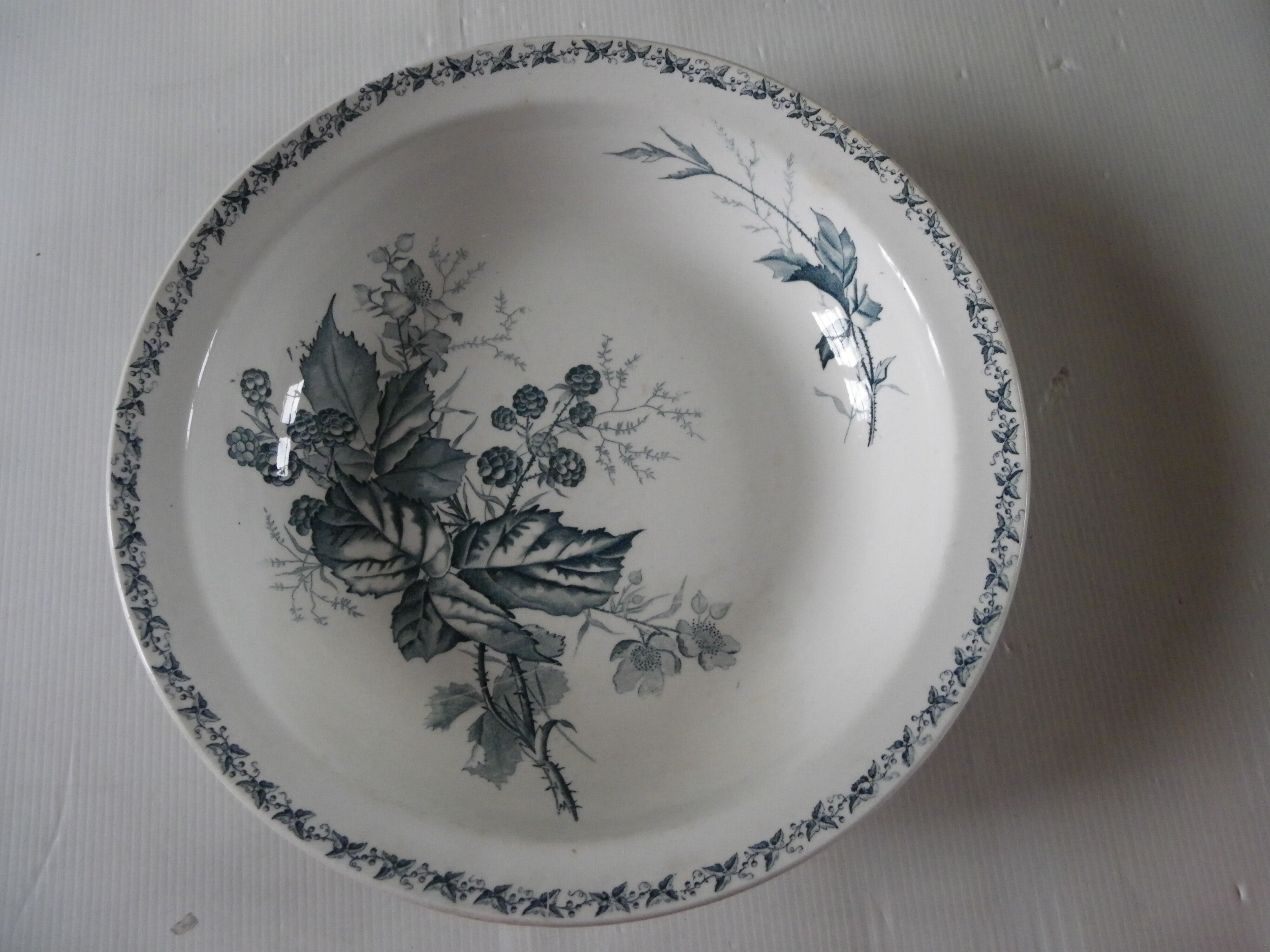 Hollow ceramic dish from badonviller tf model mure