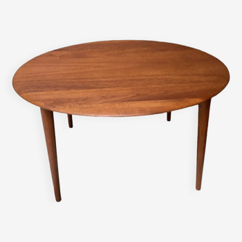 Table basse scandinave moderne du milieu du siècle en teck par Hvidt & Mølgaard Nielsen pour France et Søn.