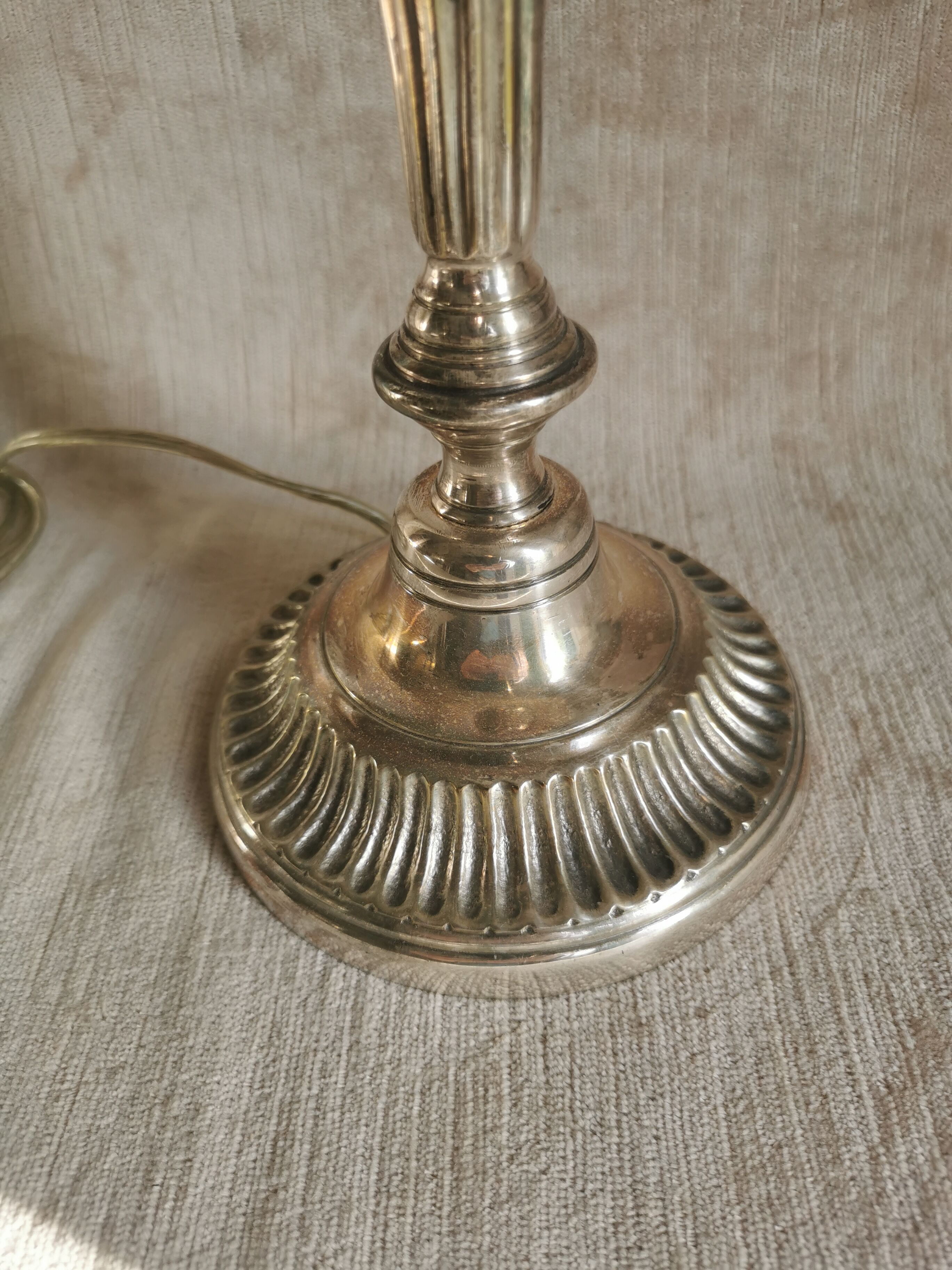 Candle holder in silver bronze, Louis XVI style, mounted in lamp