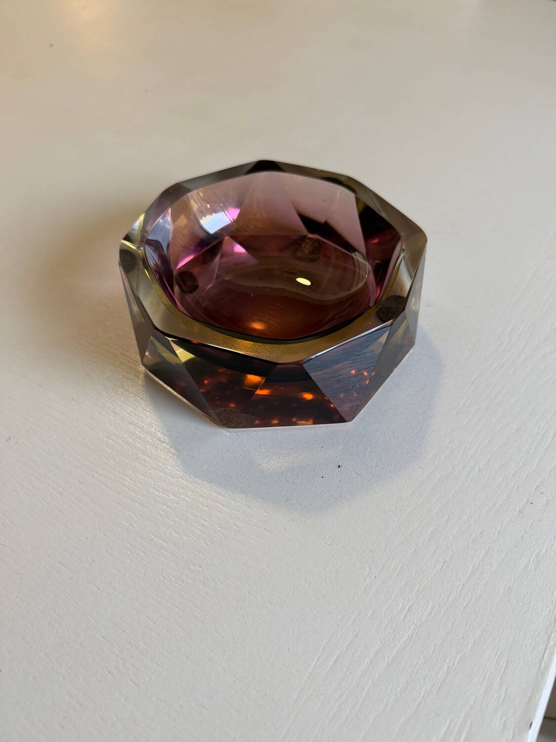 Ashtray / decorative bowl designed by Flavio Poli in Murano glass.