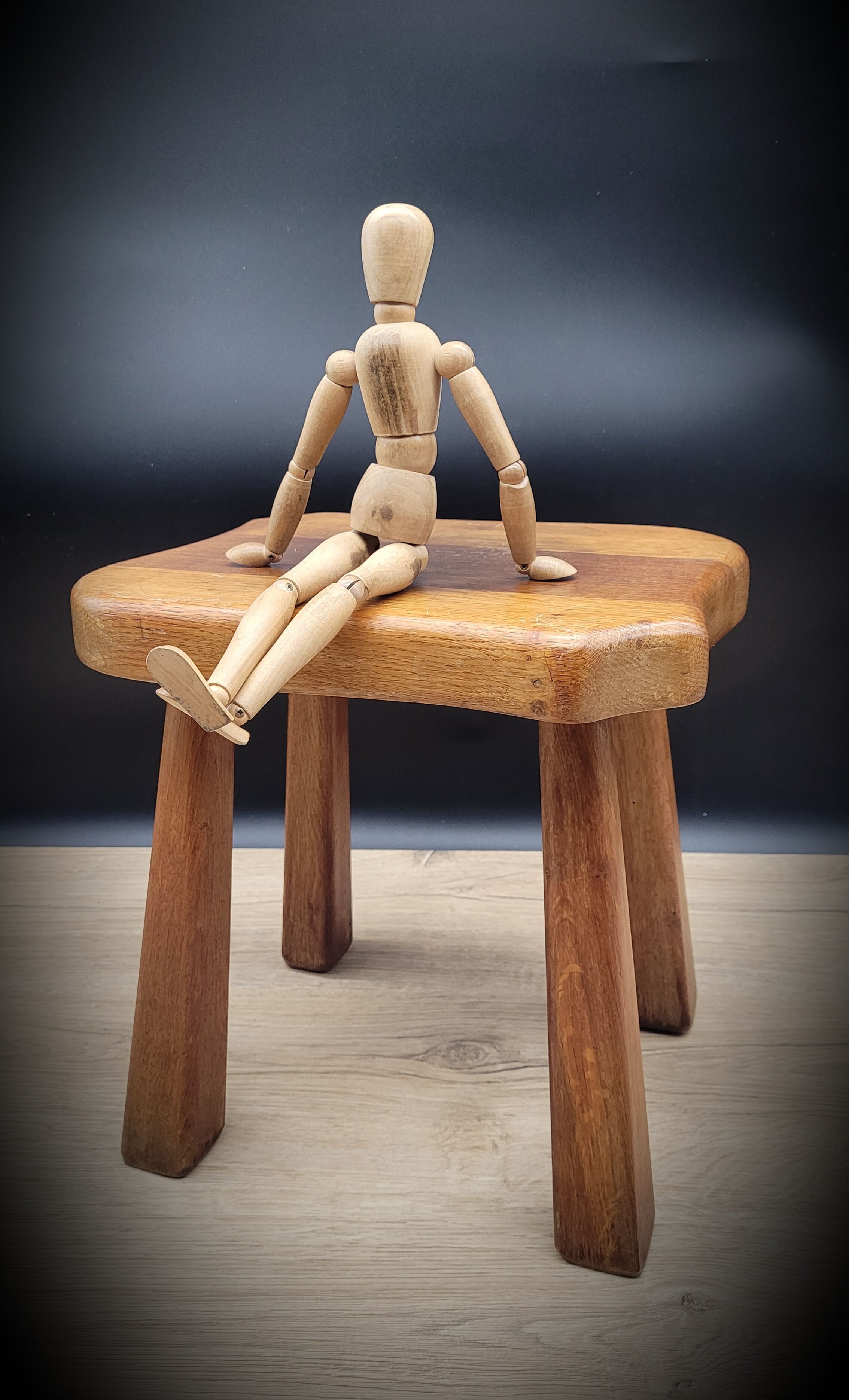 Quadripod solid wood stool