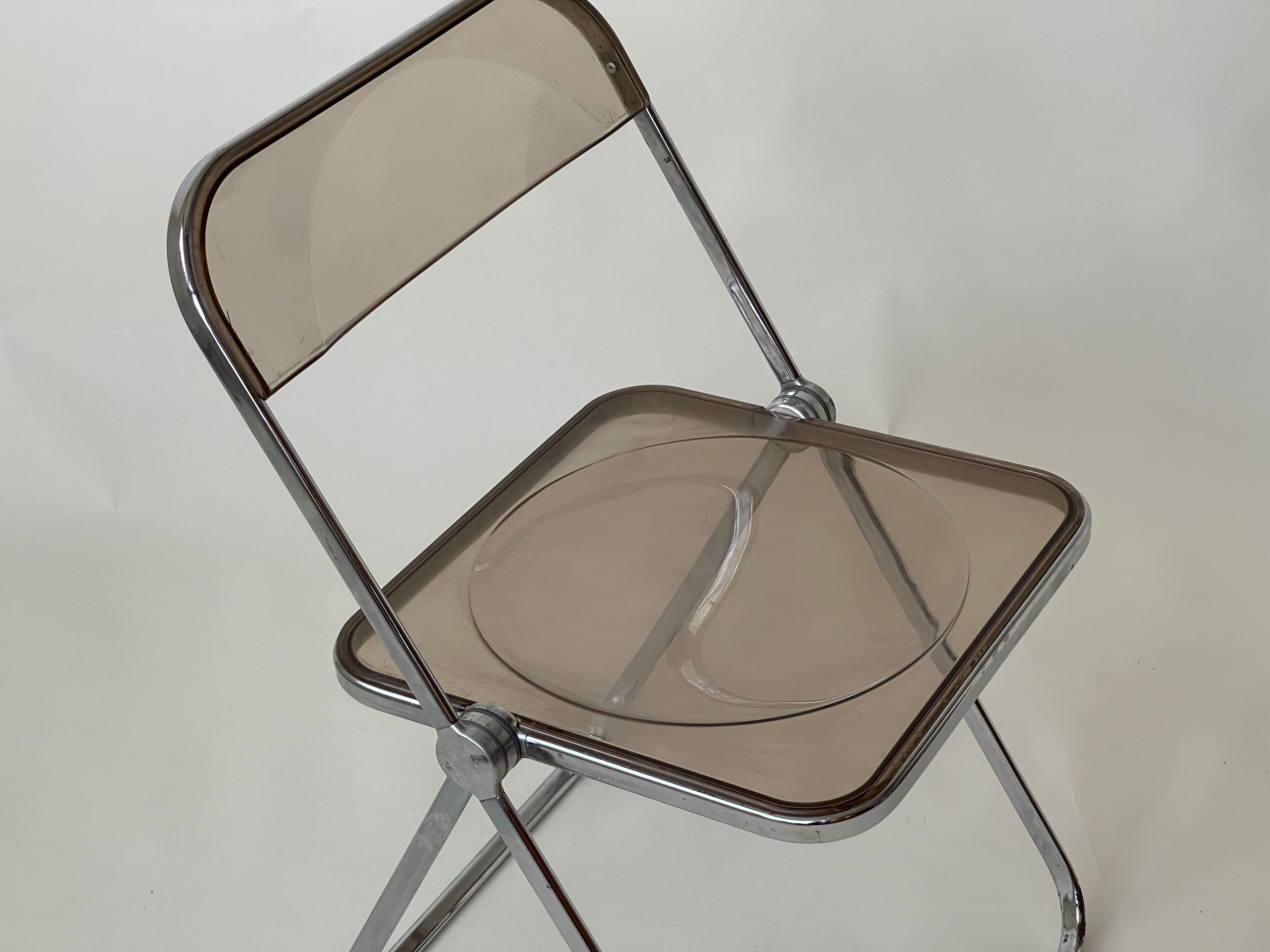 Pair of Folding Plia Chairs by Giancarlo Piretti