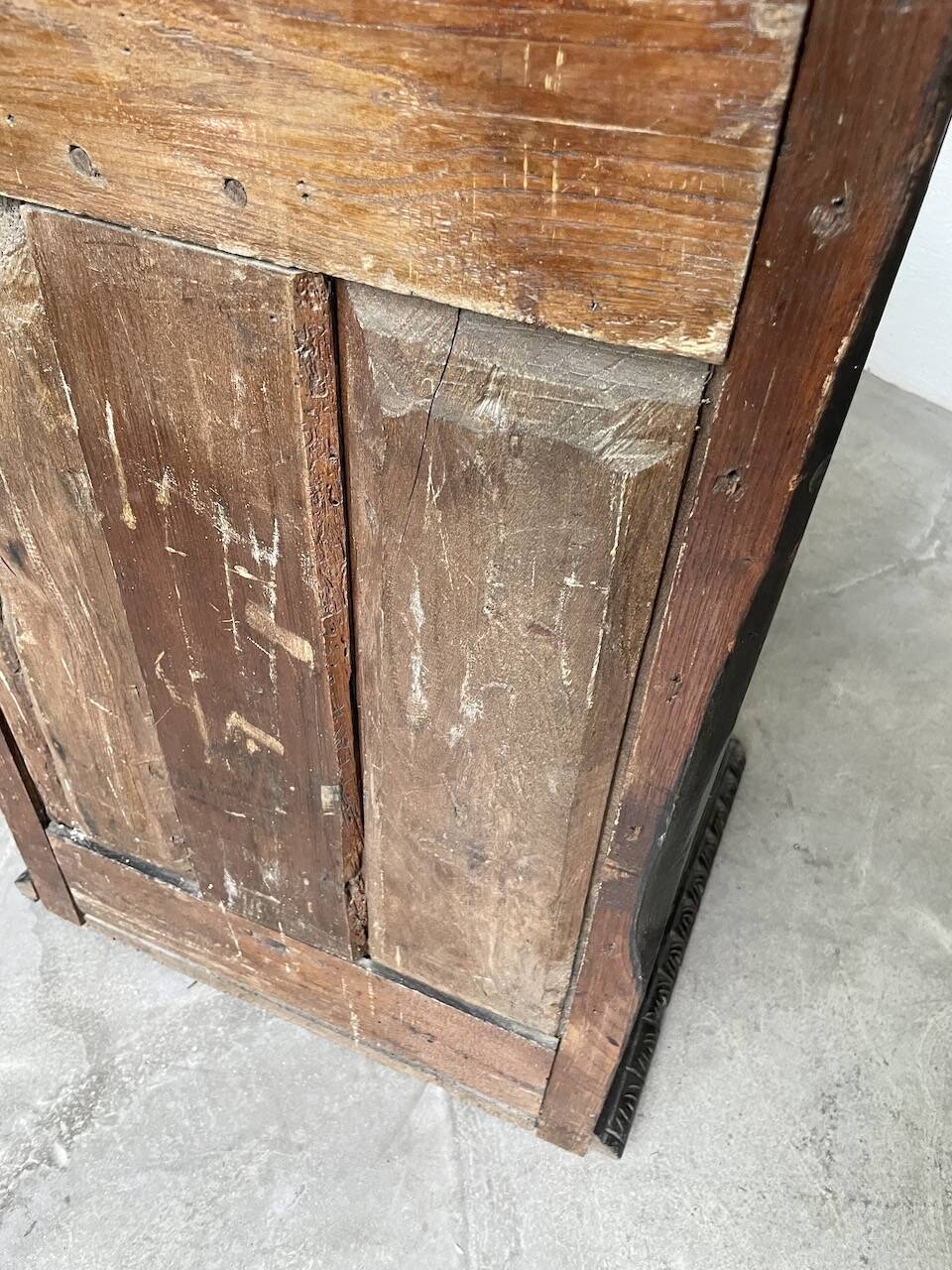19th century chest of drawers in carved blackened pine