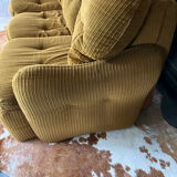 3-seater velvet sofa bed