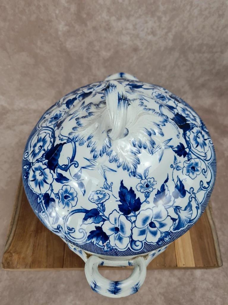 Large antique soup tureen Creil & Montereau – Flora model