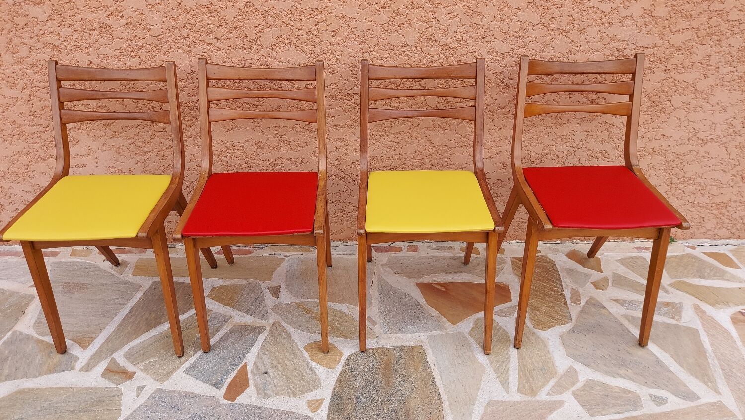 Suite 4 chaises Bistrot scandinave vintage années 1960