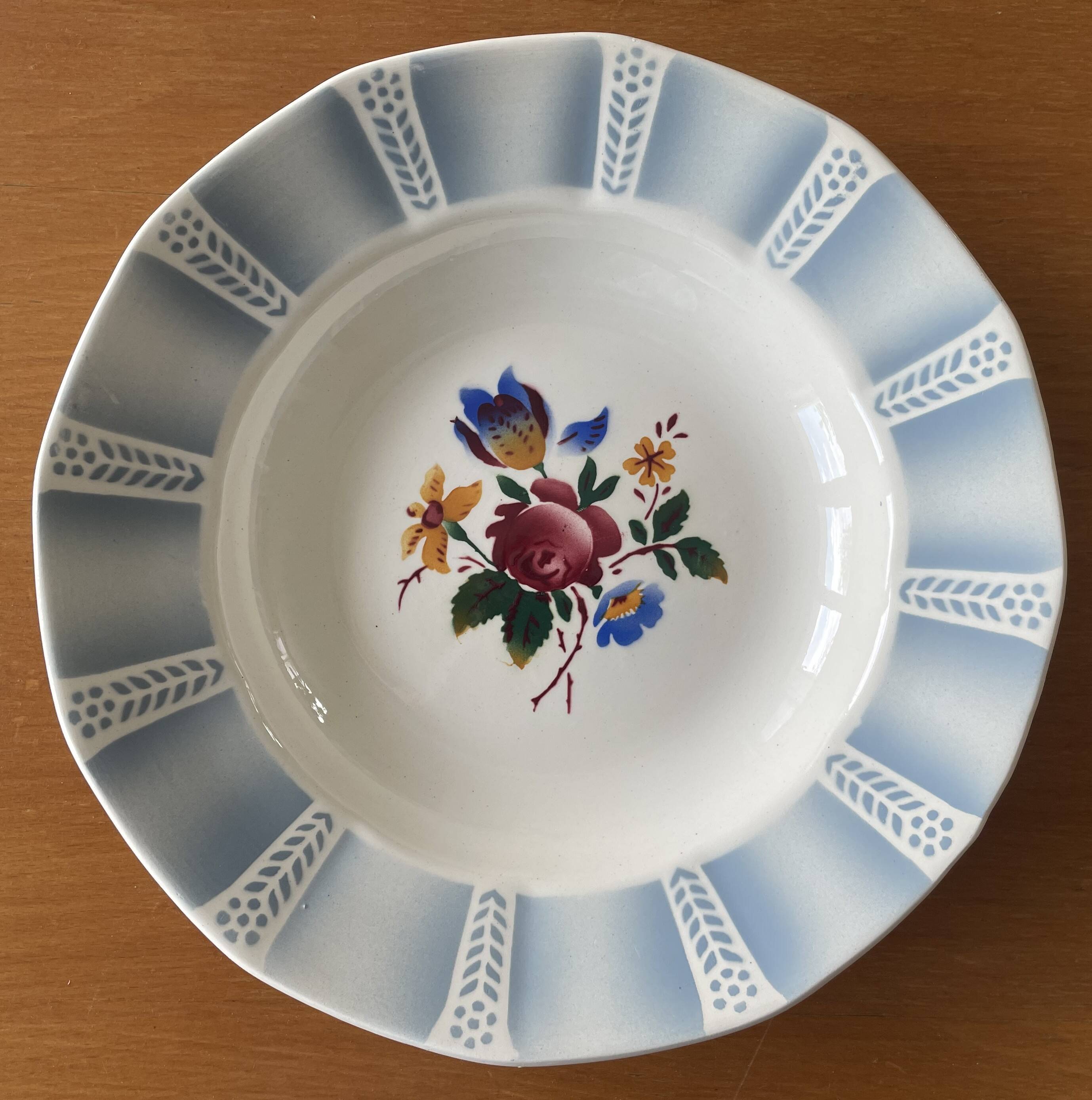 6 antique deep plates in Sarreguemines earthenware